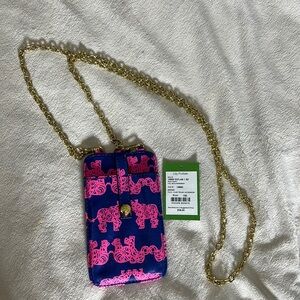 Lilly Pulitzer phone accessory bag. Pack Your Trunk